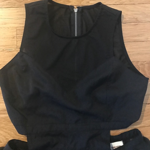 Black dress - Picture 2 of 3